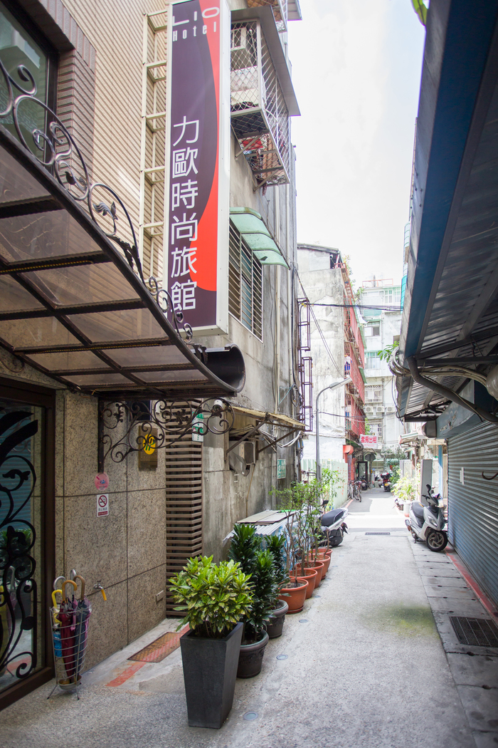 力歐時尚旅館西門館 - 門面招牌設計